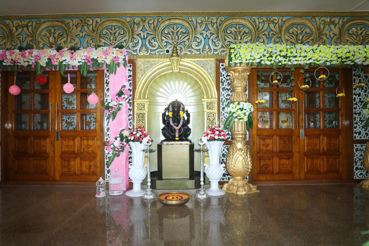 Gadiraju Palace Convention Centre&Hotel Visakhapatnam Extérieur photo