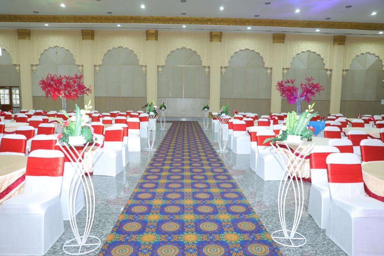 Gadiraju Palace Convention Centre&Hotel Visakhapatnam Extérieur photo