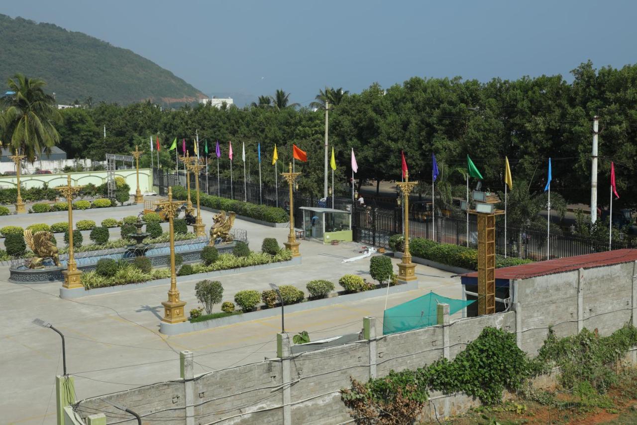 Gadiraju Palace Convention Centre&Hotel Visakhapatnam Extérieur photo