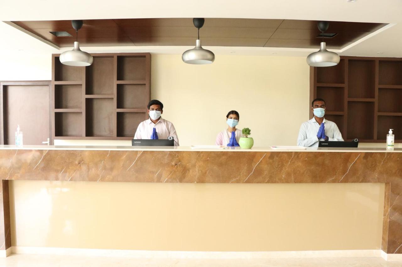 Gadiraju Palace Convention Centre&Hotel Visakhapatnam Extérieur photo